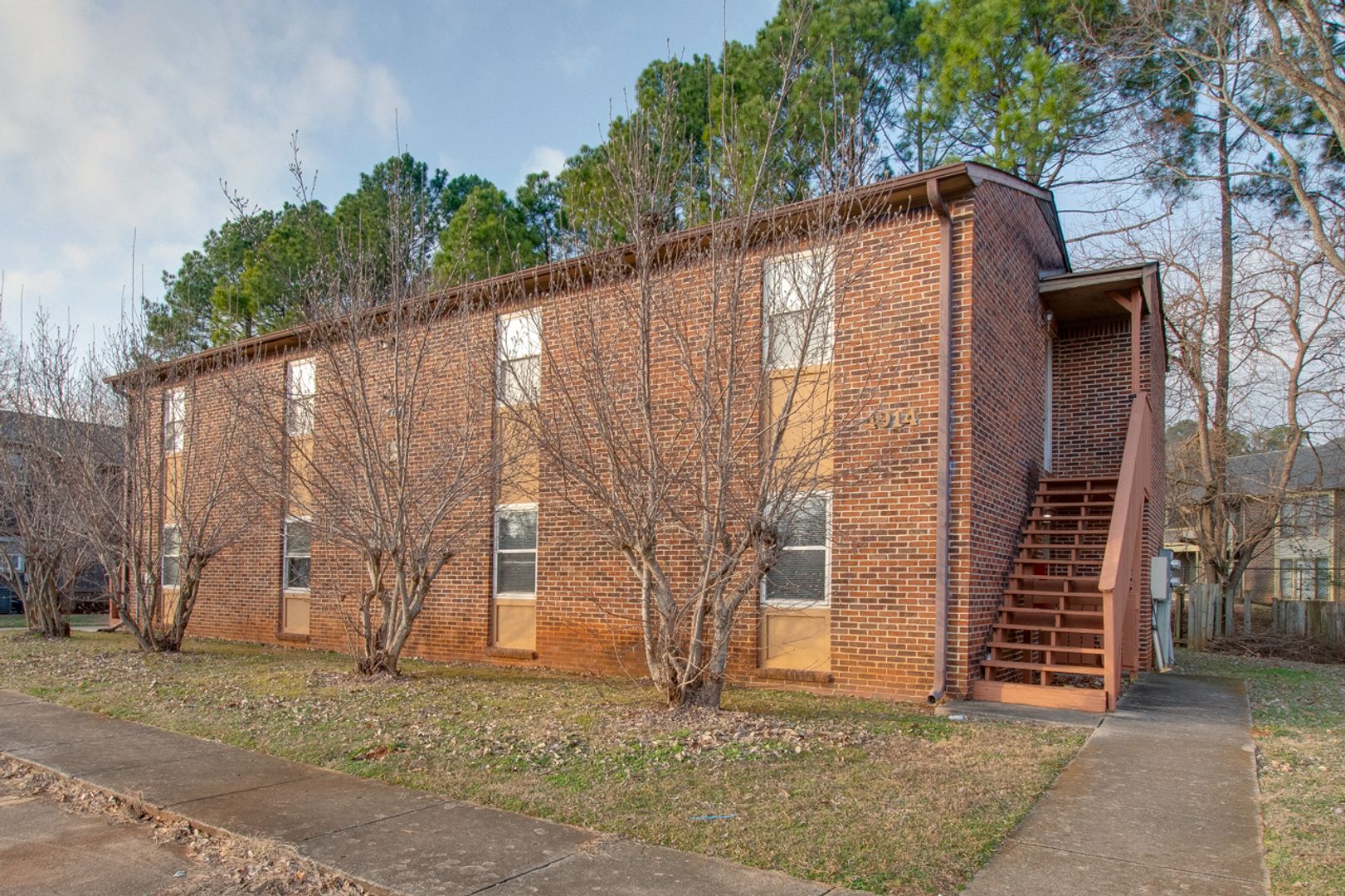 Huntsville Apartment: 4914 Cotton Row A