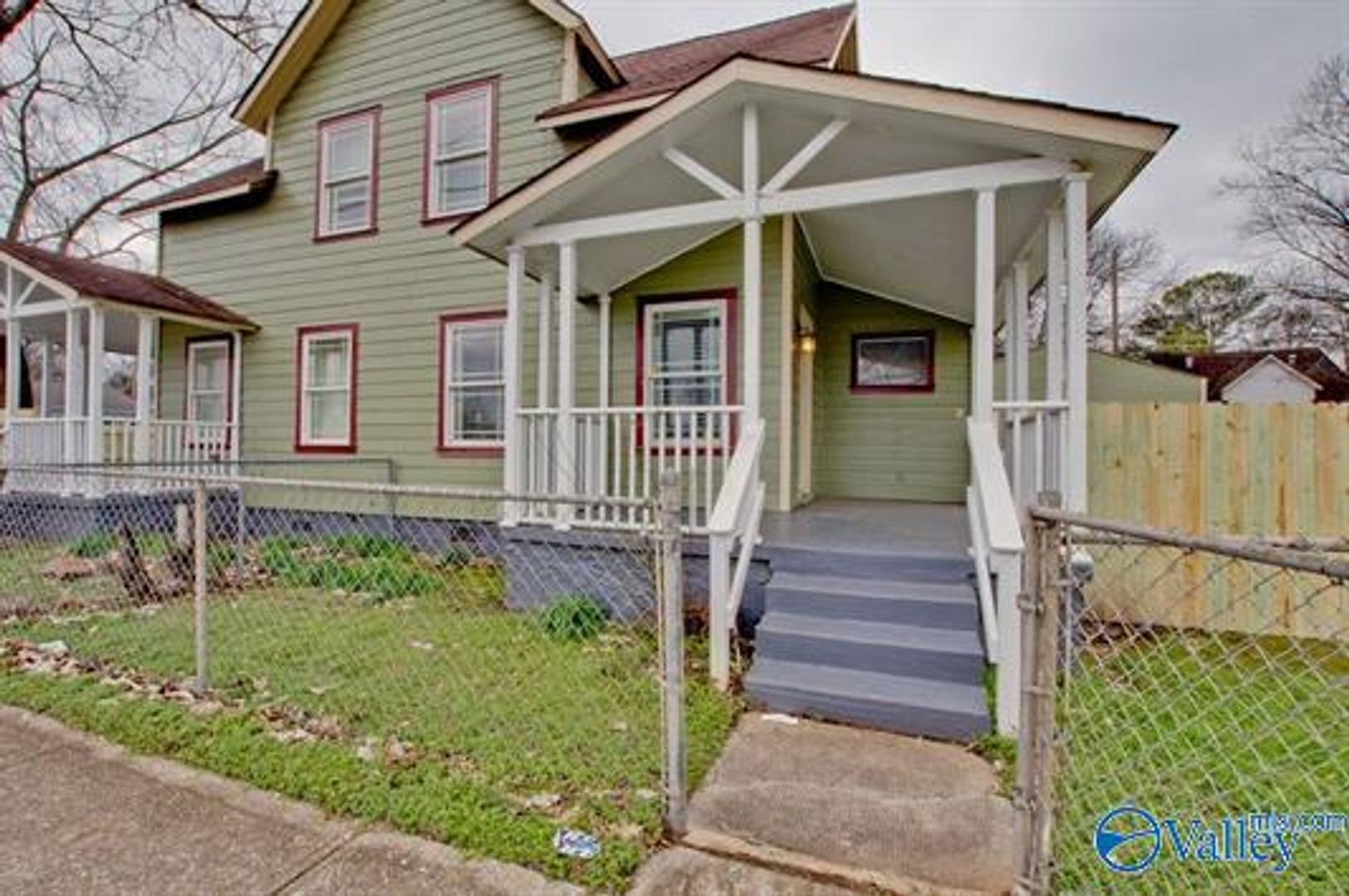 Huntsville House: 3516 Triana Blvd