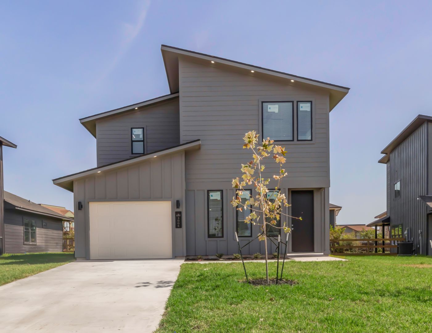 College Station House: 3006 Alpha Wolf Court