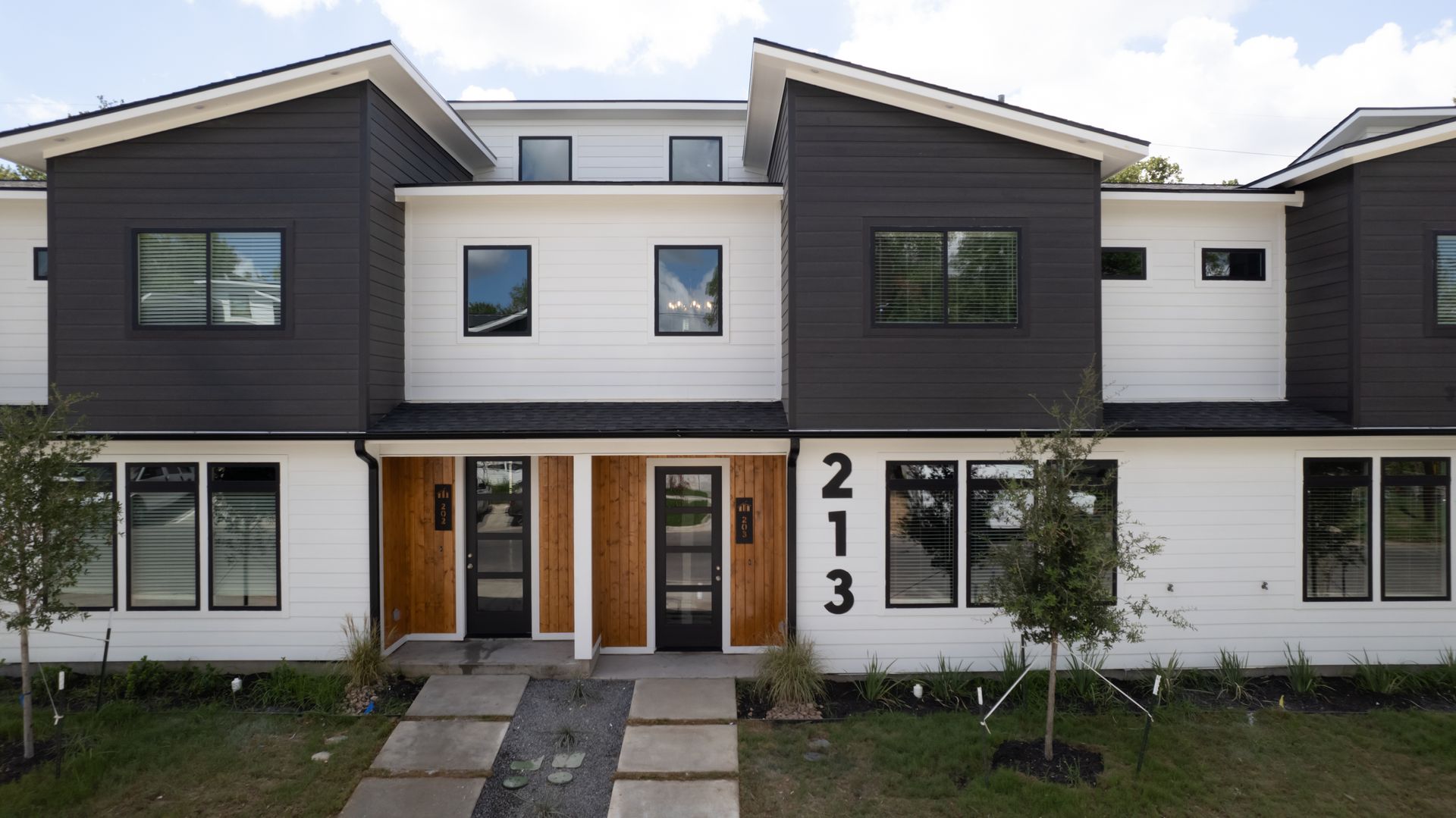 Bryan Apartment: 213 Lynn Drive