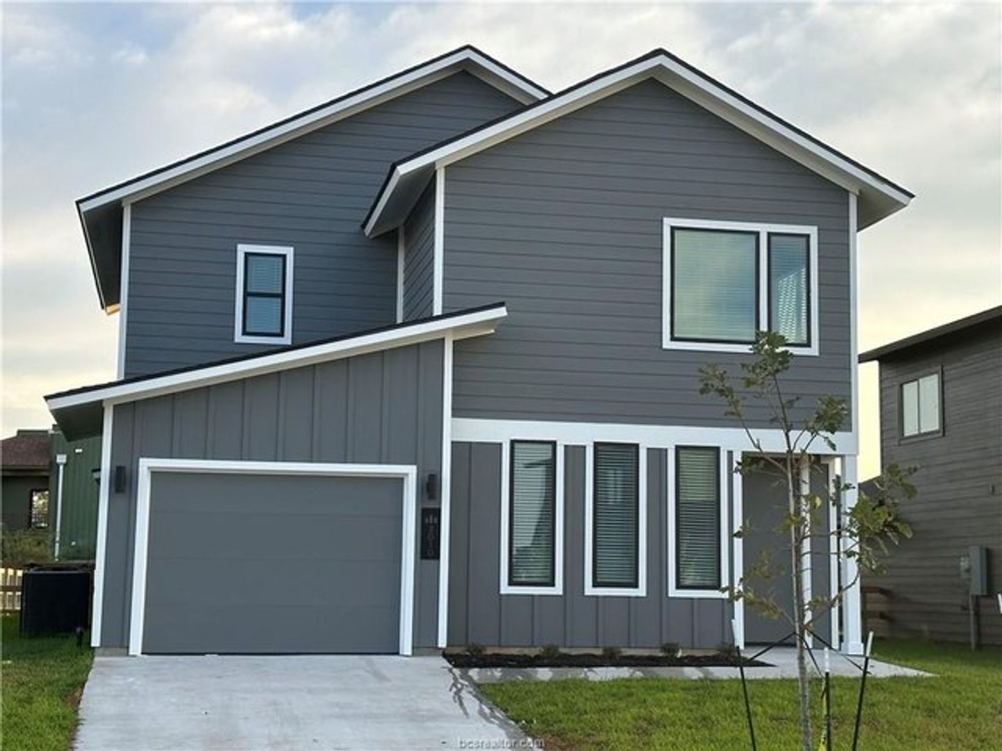 College Station House: 3010 Alpha Wolf Court