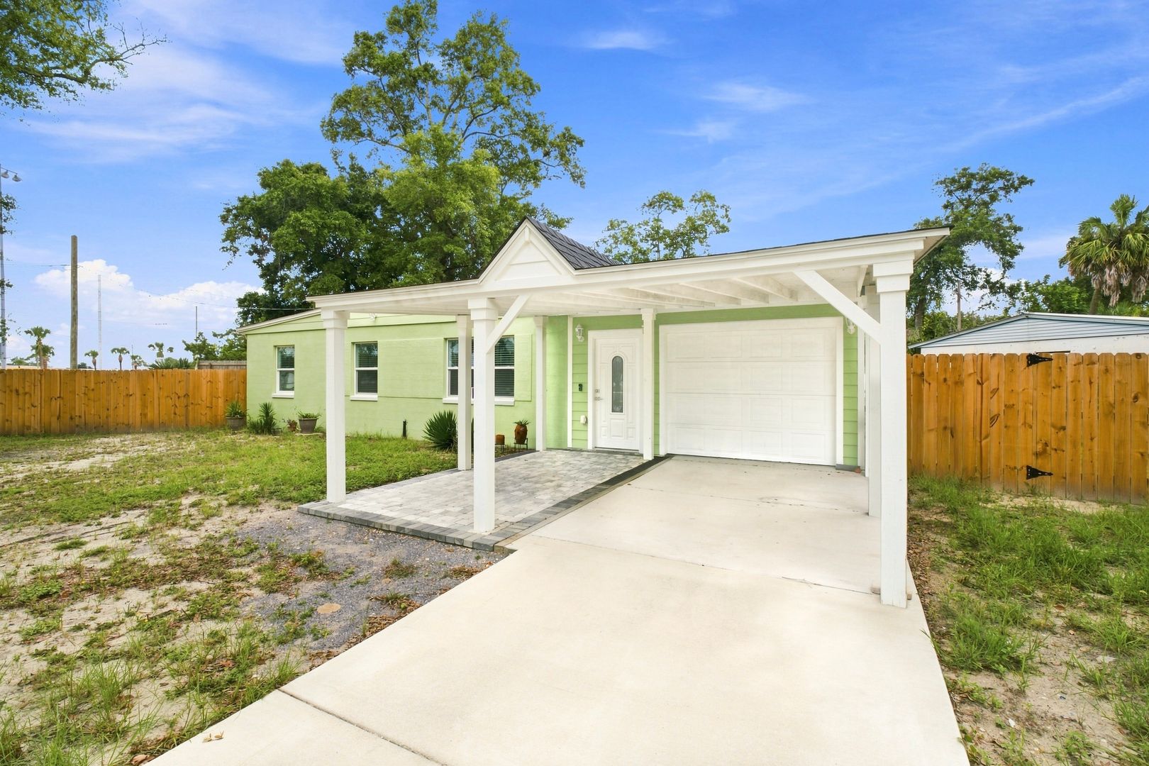 Panama City House: 1301 Fortune Ave