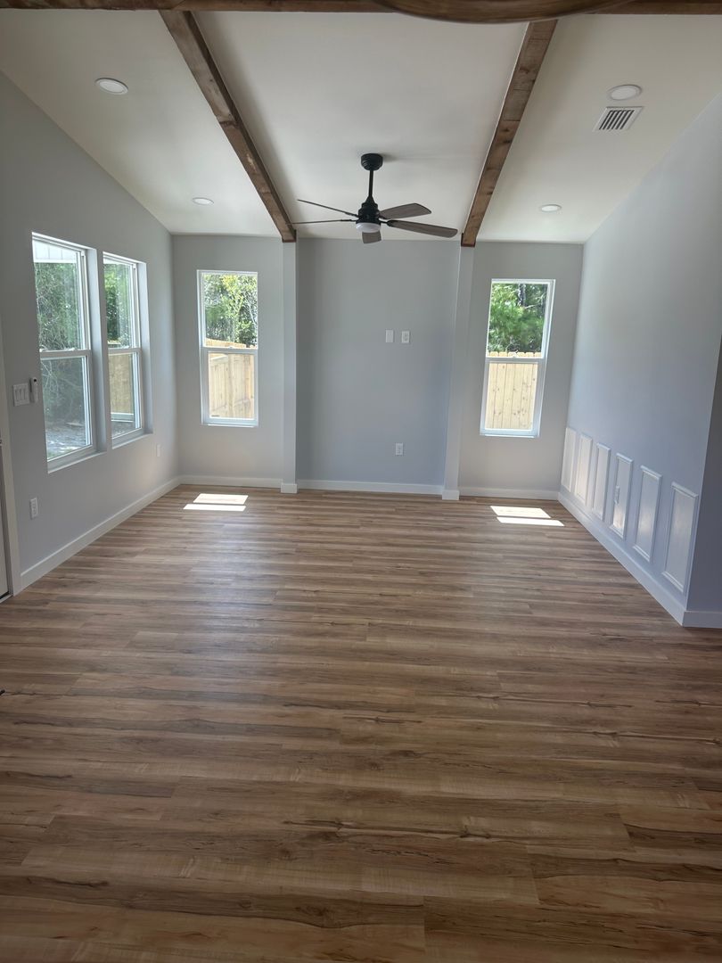 7209 Lake Suzzanne Ln. 3 of 12