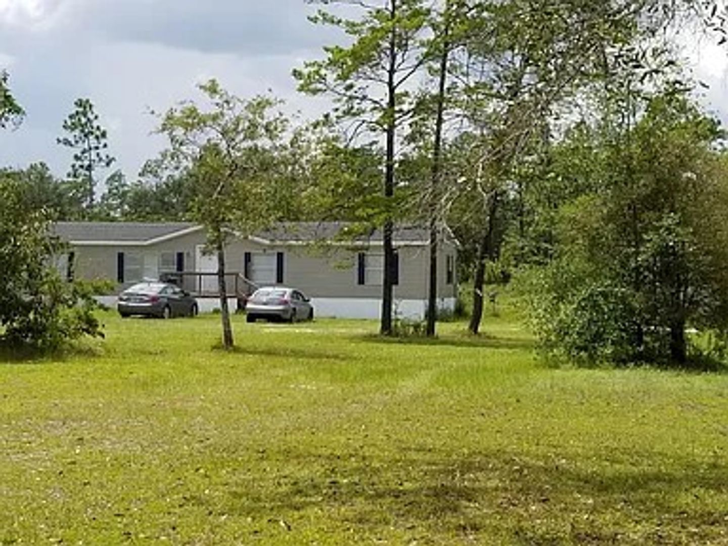 Chipley House: 2408 Pinewood Dr