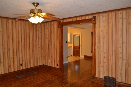 613 Clarke St., Clay Center, KS 67432