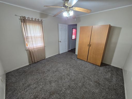 2 bedroom home, main floor laundry, covered porch