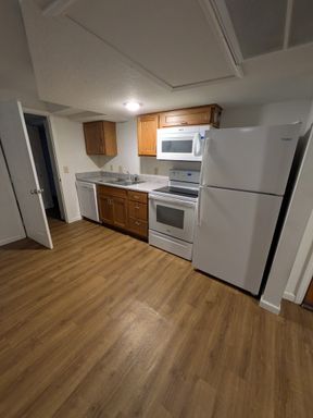Nice, Clean, Updated 2 Bedroom
