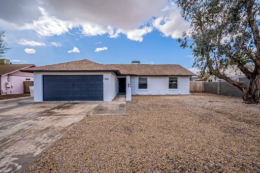 Updated & Ready to Move In - Three Bedrooms & Pool! – photo 1