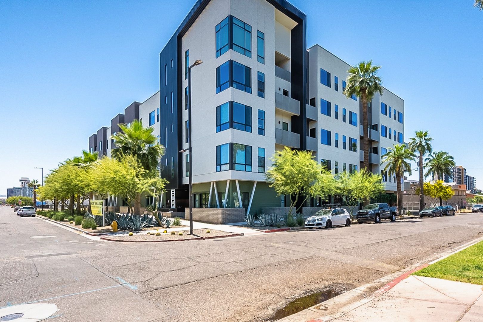 Phoenix Condo: 1130 N 2nd St #205