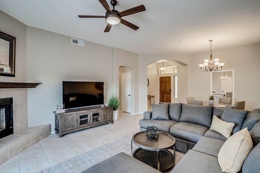 Resort Style Living - Furnished Three Bedrooms! – photo 1