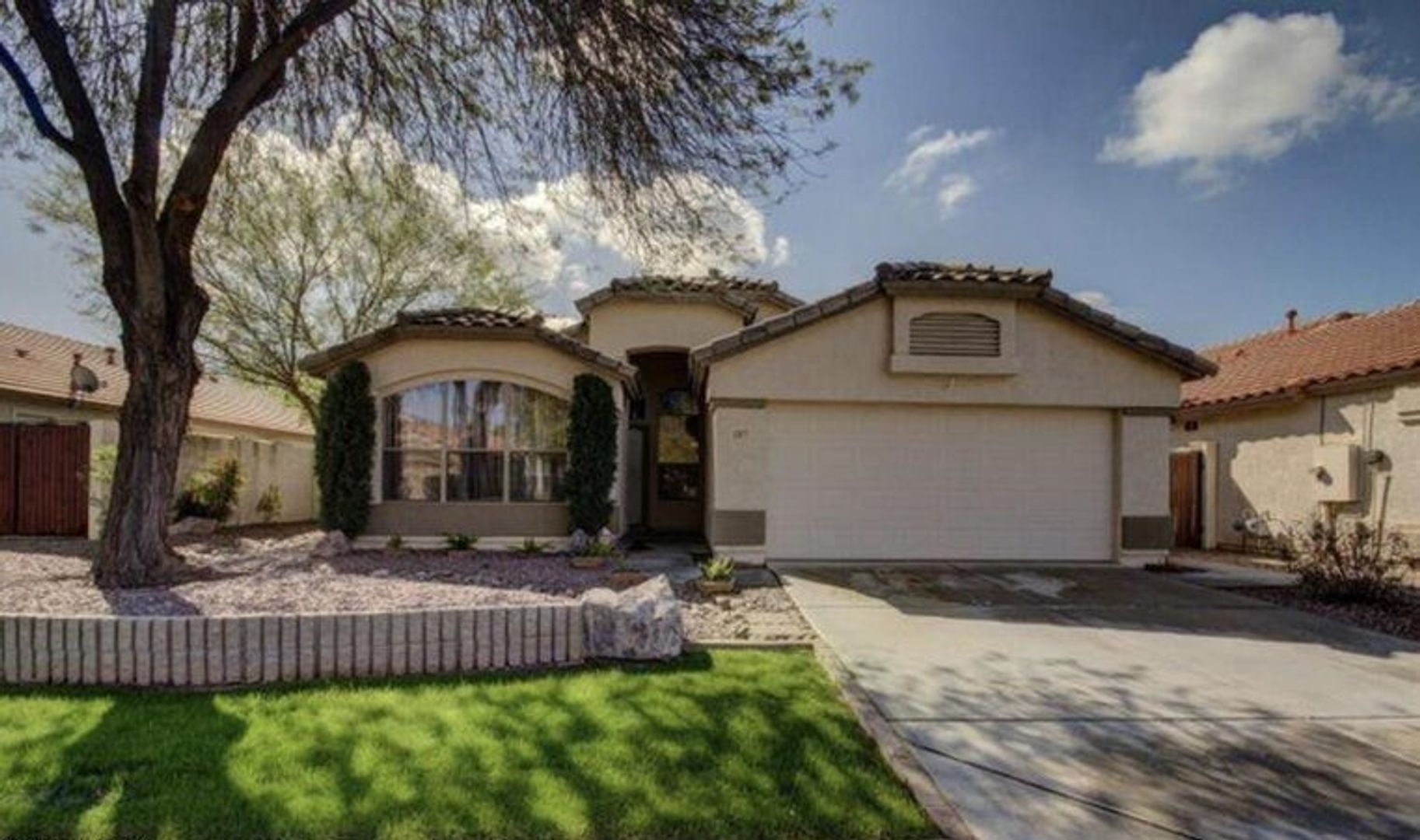 Avondale House: 12817 W Alvarado Rd