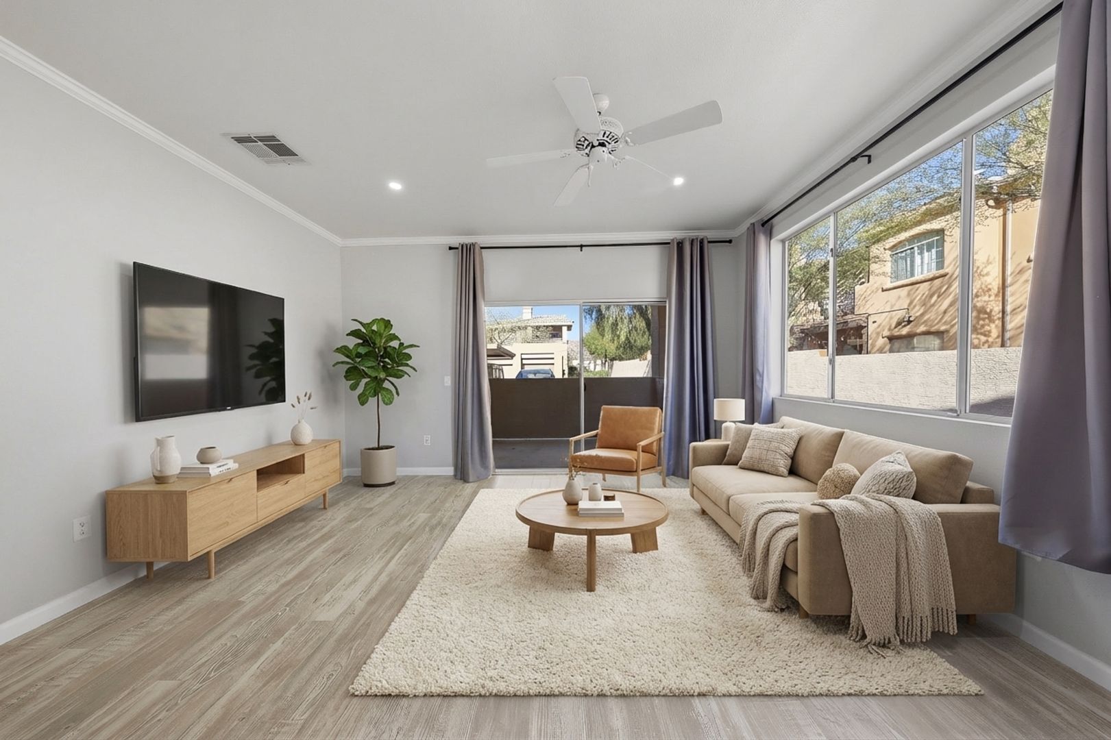 Phoenix Condo: 16013 S Desert Foothills Pkwy #1053