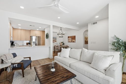 First-Floor 2-Bedroom Condo | The Racquet Club – Scottsdale – photo 1
