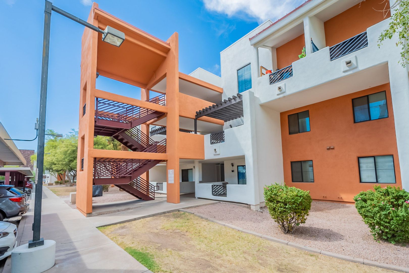 Tempe Condo: 1005 E 8th St #2007