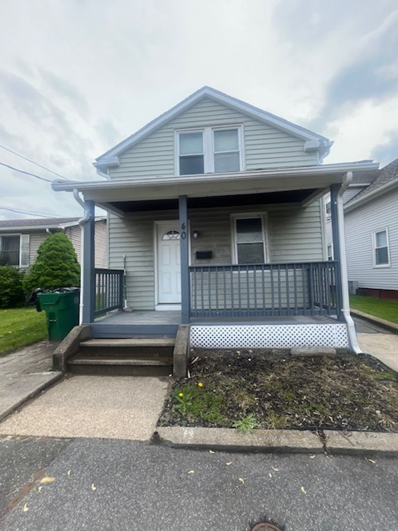 Chicopee Apartment: 40 - 44 Dublin Street