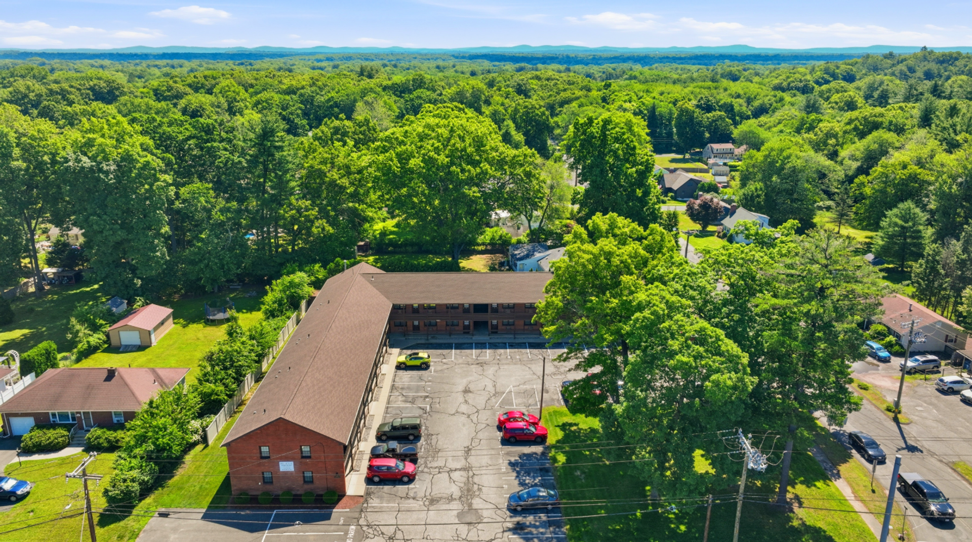 Agawam Apartment: 643 Suffield St