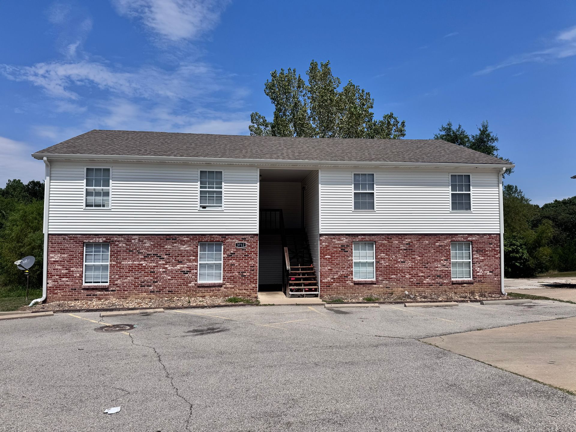 Jefferson City Apartment: 3712 Randall Dr
