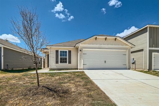 You dont want to miss this one!! 4 bedrooms! – photo 1