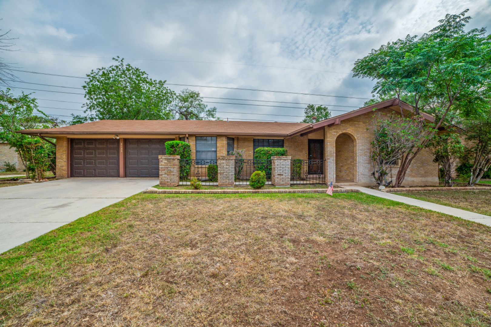 San Antonio House: 2523 Turkey Oak
