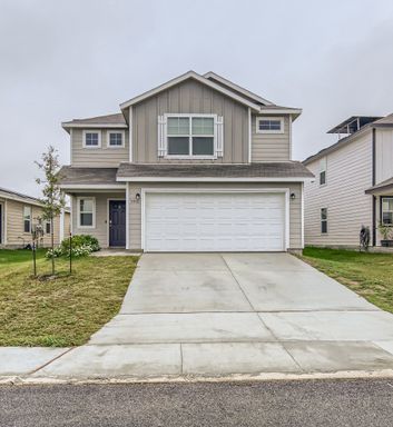 4 bedroom- 8 miles from Randolph Air Force Base -Available now!! – photo 1