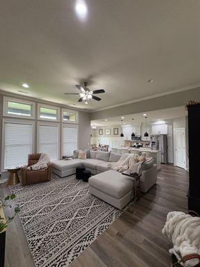 Luxury Townhouse at Old Hawthorne – photo 1