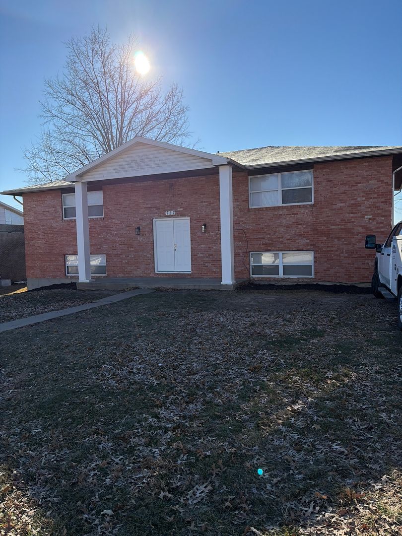 Cloumbia Apartment: 722 Demaret