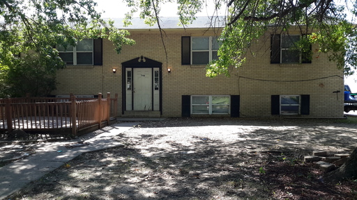 3 bed 1 bath – photo 1