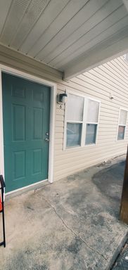 Two Bedroom Pet Friendly Apartment in Peaceful Cullowhee Area Near Campus