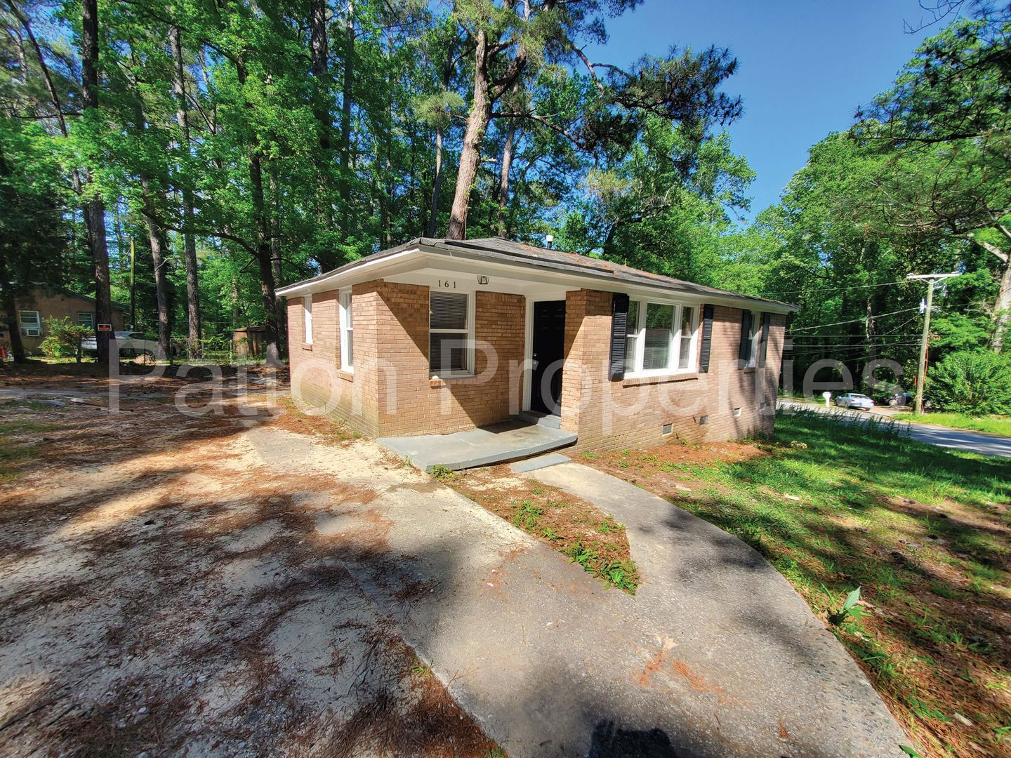 Columbia House: 161 Stanford Street