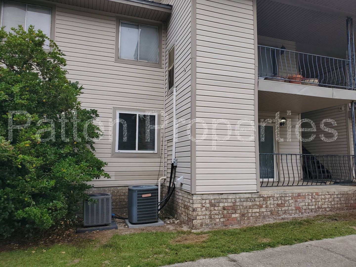 West Columbia Apartment: 614 Wessinger Street