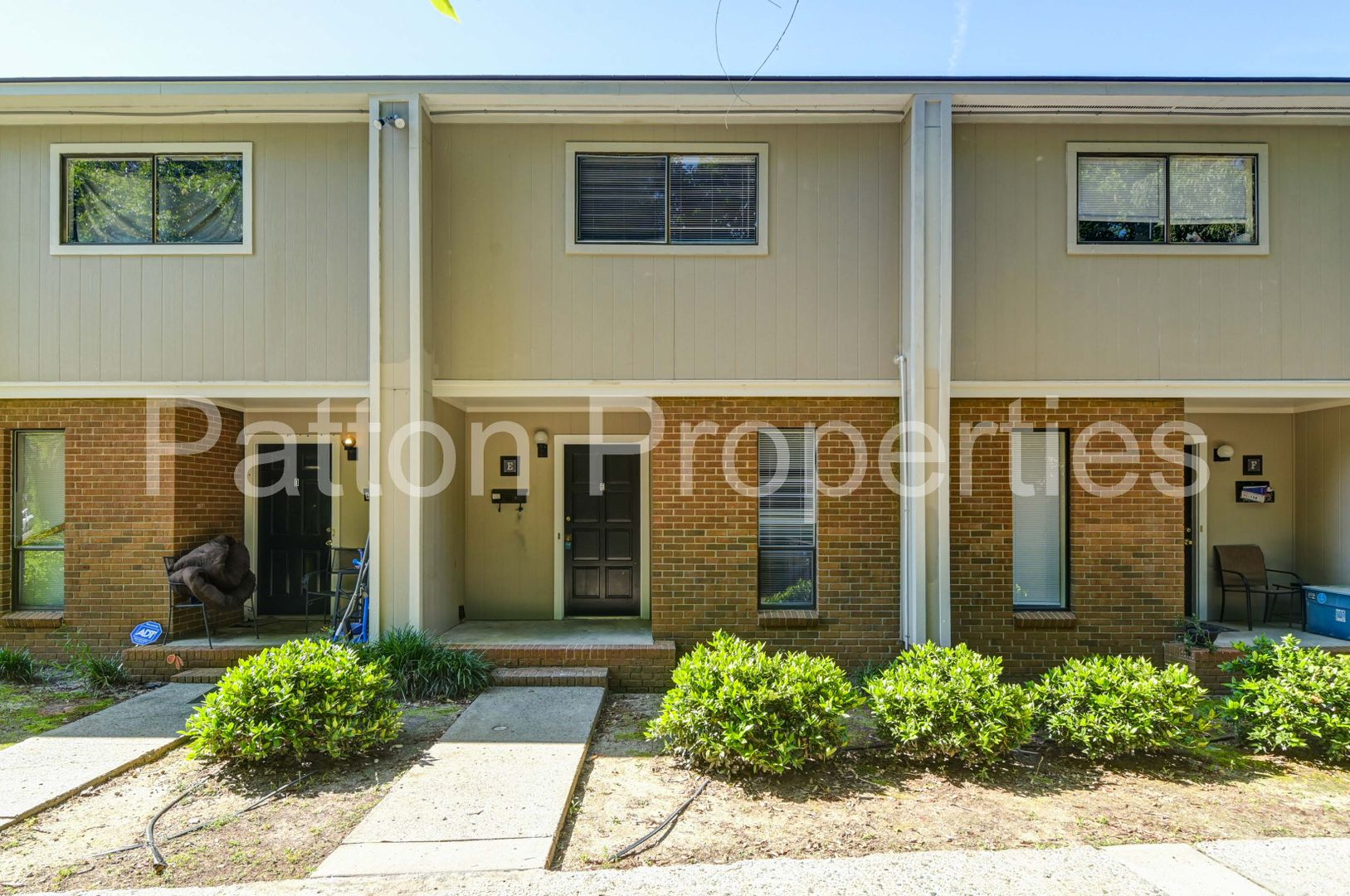 Columbia Apartment: 828 Suber Street