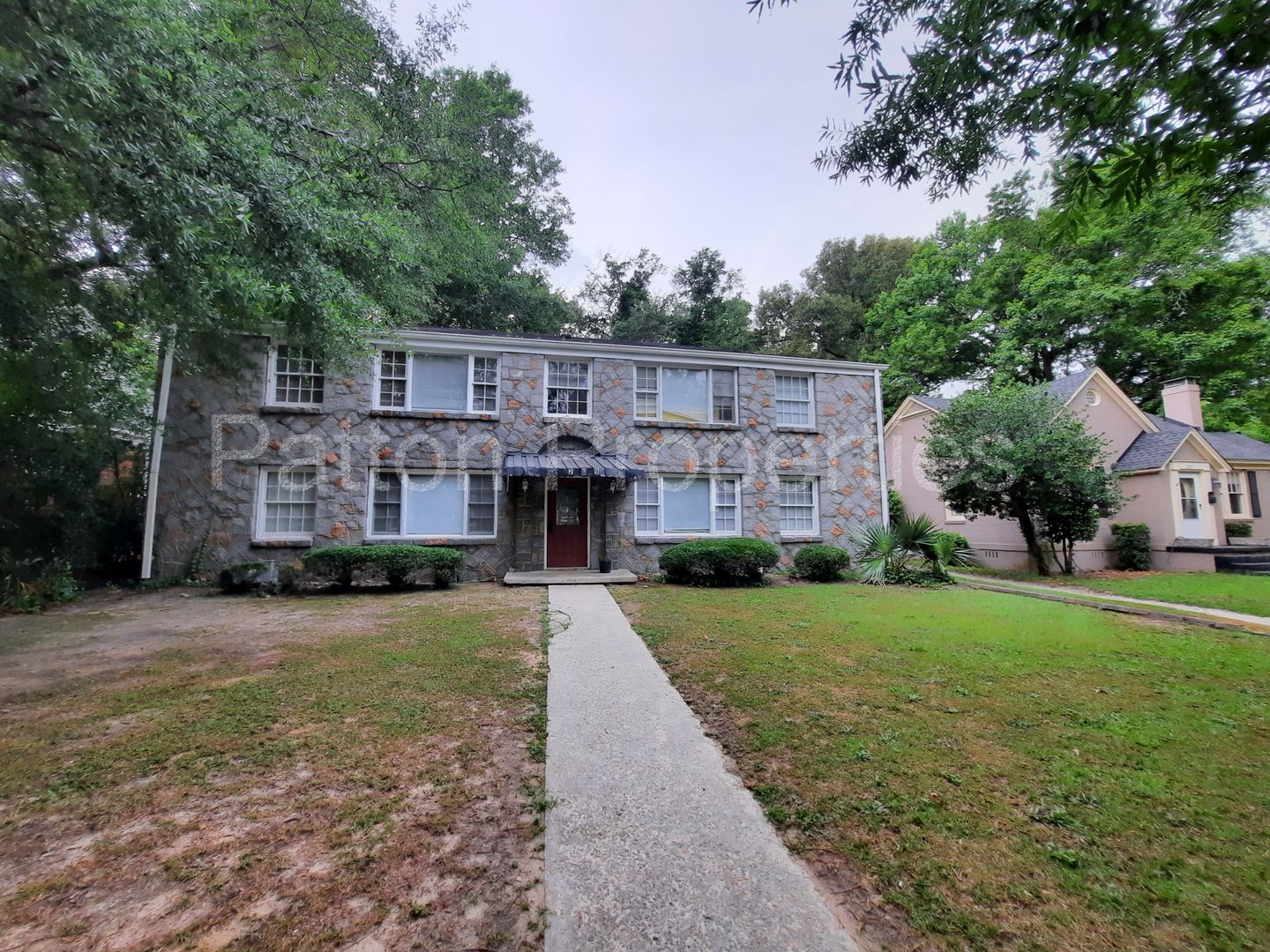 Columbia Apartment: 209 S. Harden 209