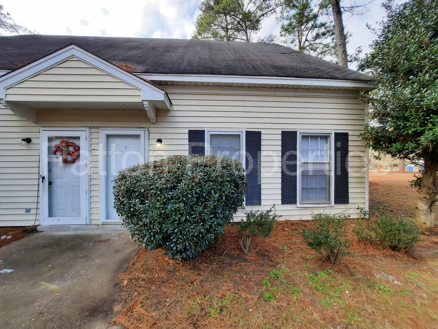 Columbia Apartment: 1601 Willowby Street