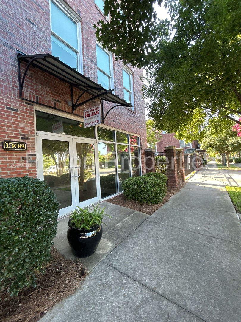 Columbia Apartment: 1308 Pulaski St.