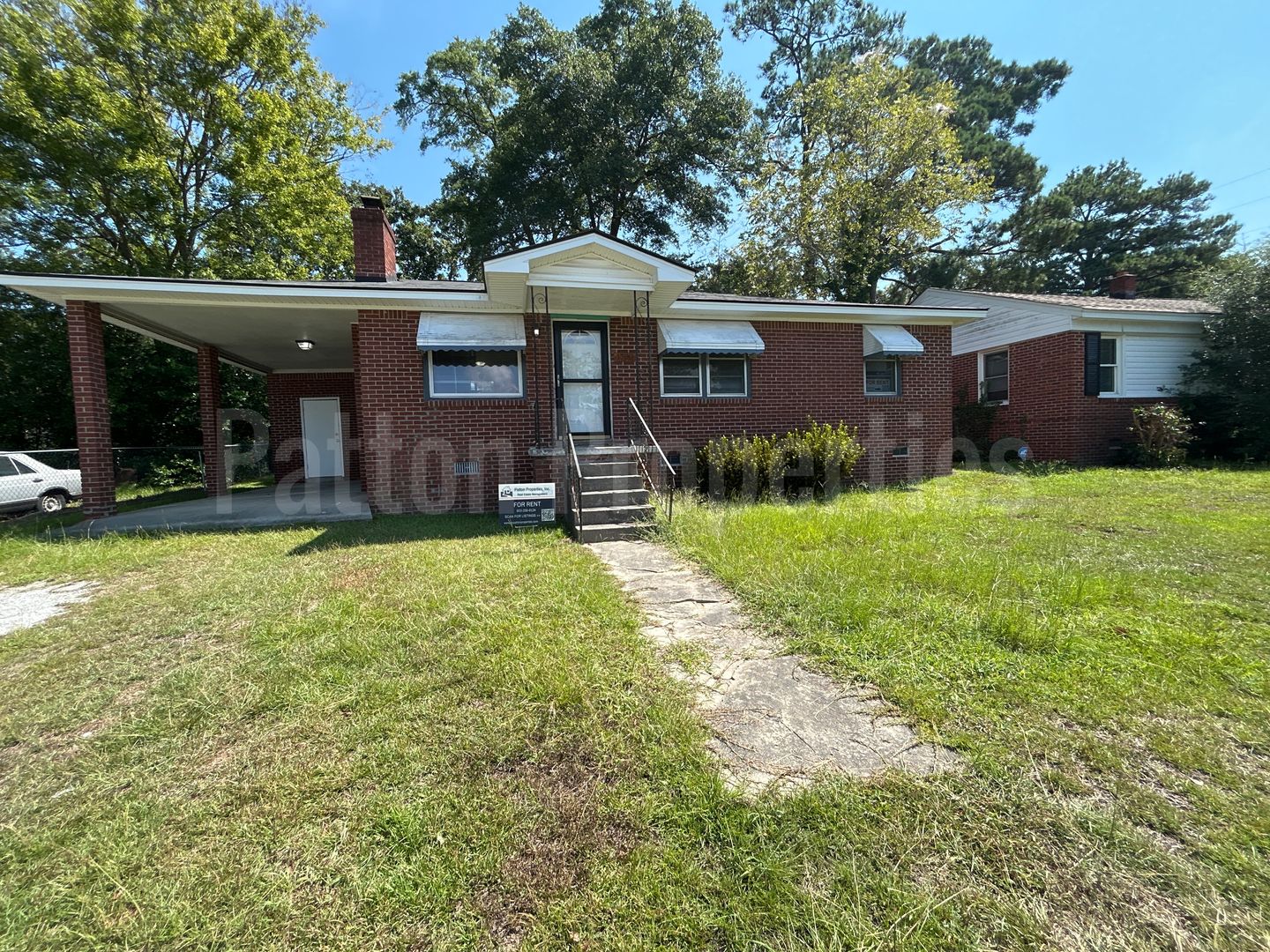 Columbia House: 1700 Broadland Avenue
