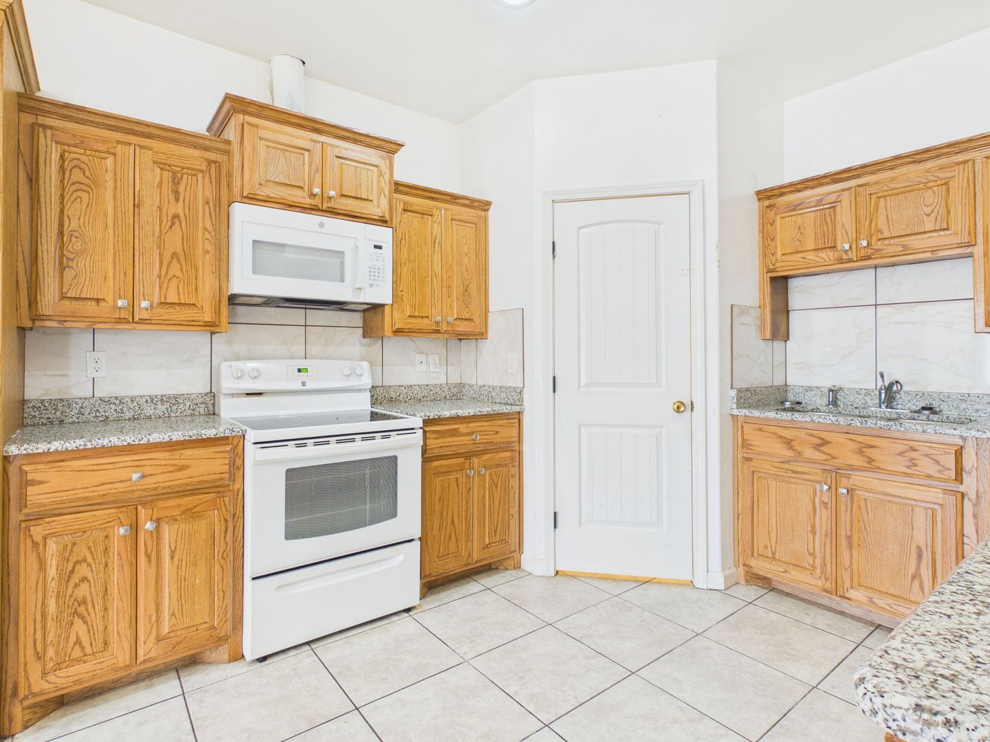 746 North Williams Street Unit A 7 of 8
