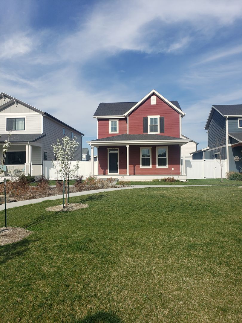 Billings House: 1818 Walter Creek Blvd