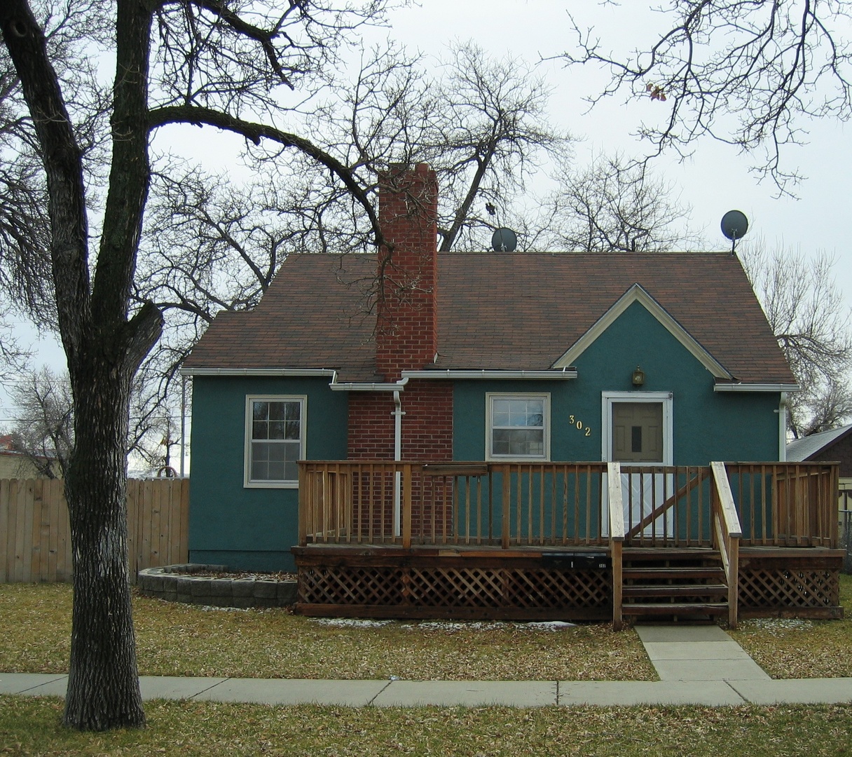 Billings Apartment: 302 Miles Ave.