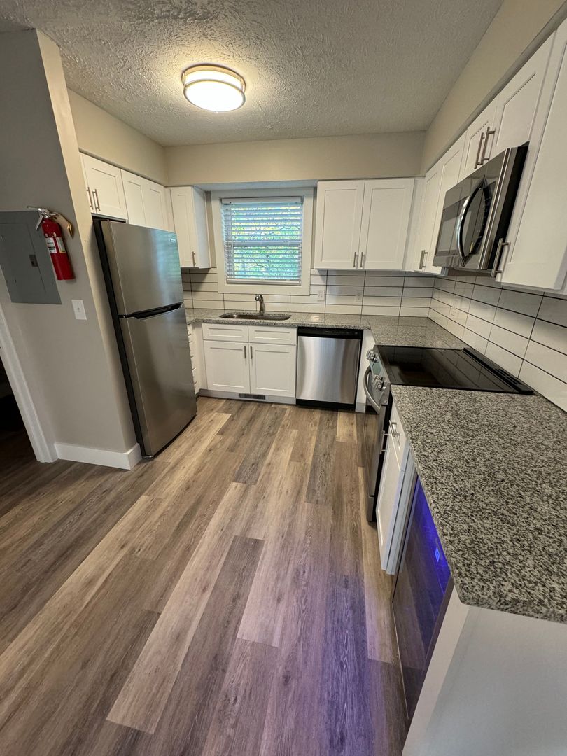 Bloomington Apartment: 2611 N. Walnut Street