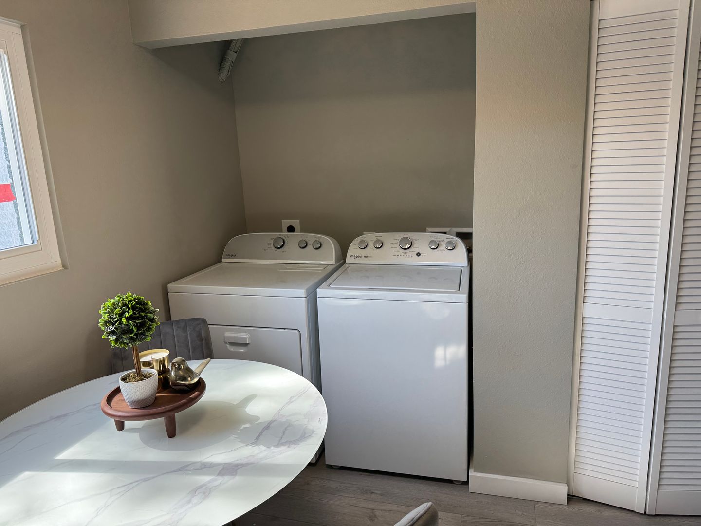Laundry room at West End (3 of 3)