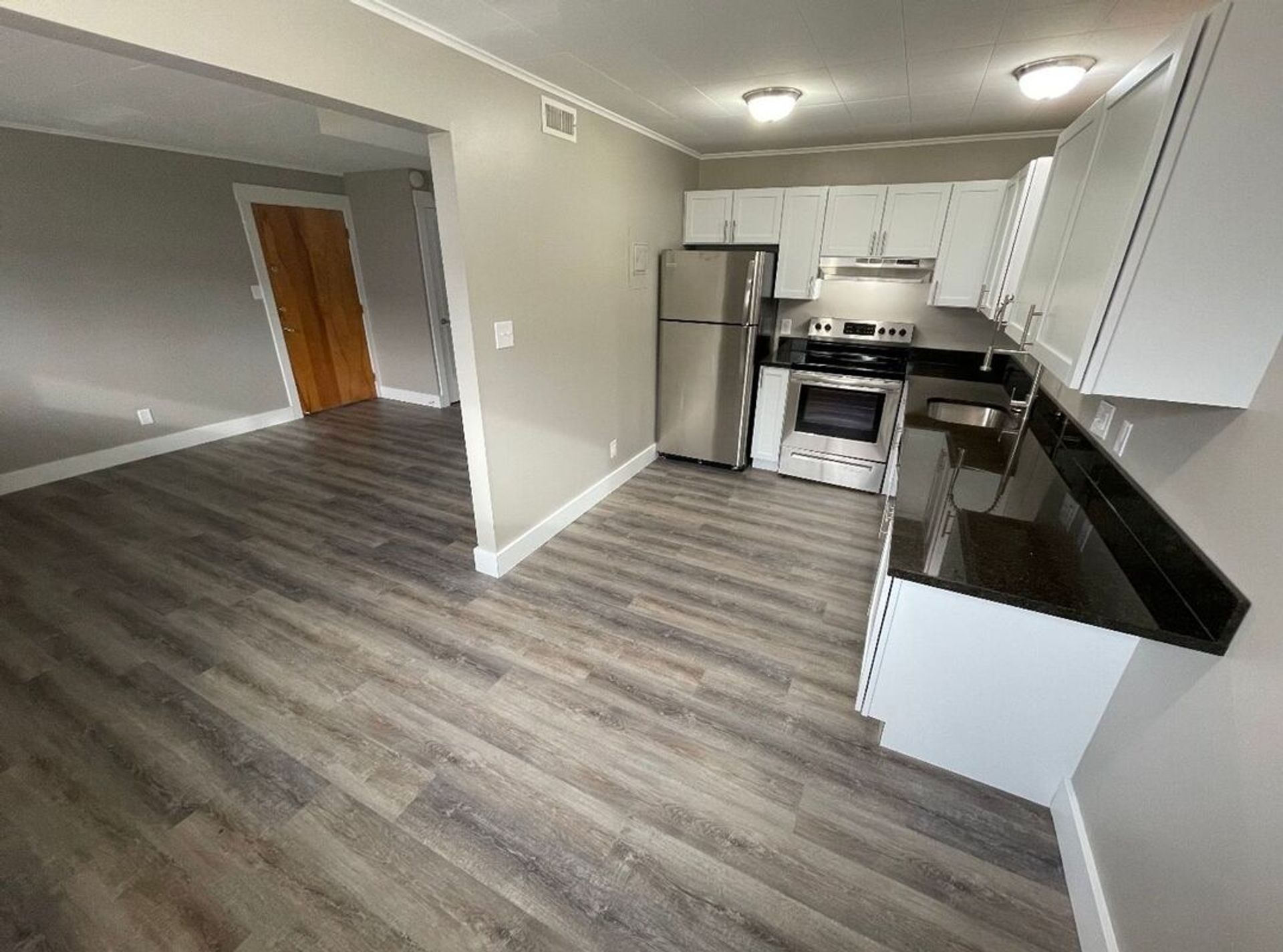 Bloomington Apartment: 902 Maxwell Terrace