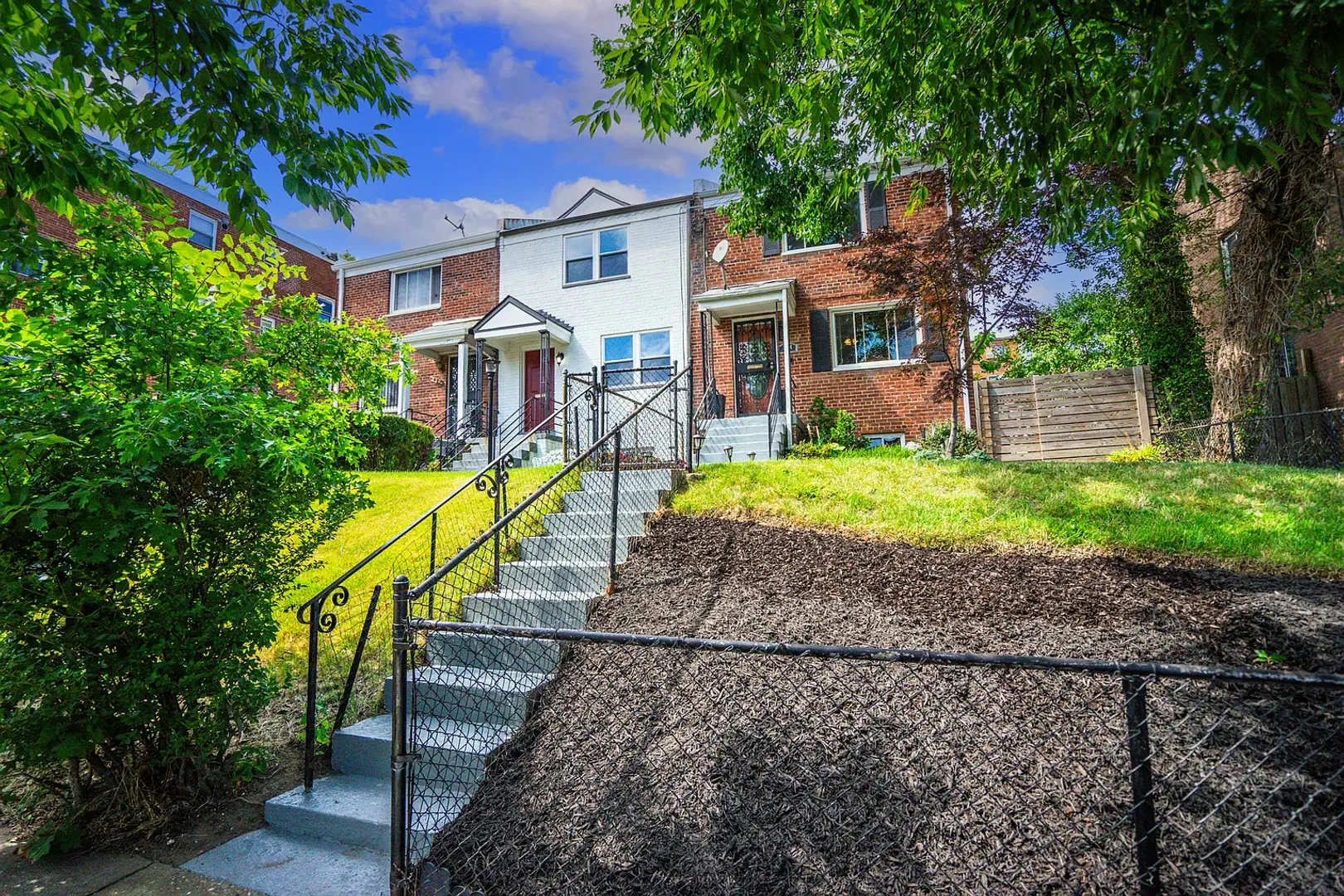 Washington House: 504 Chesapeake St. SE