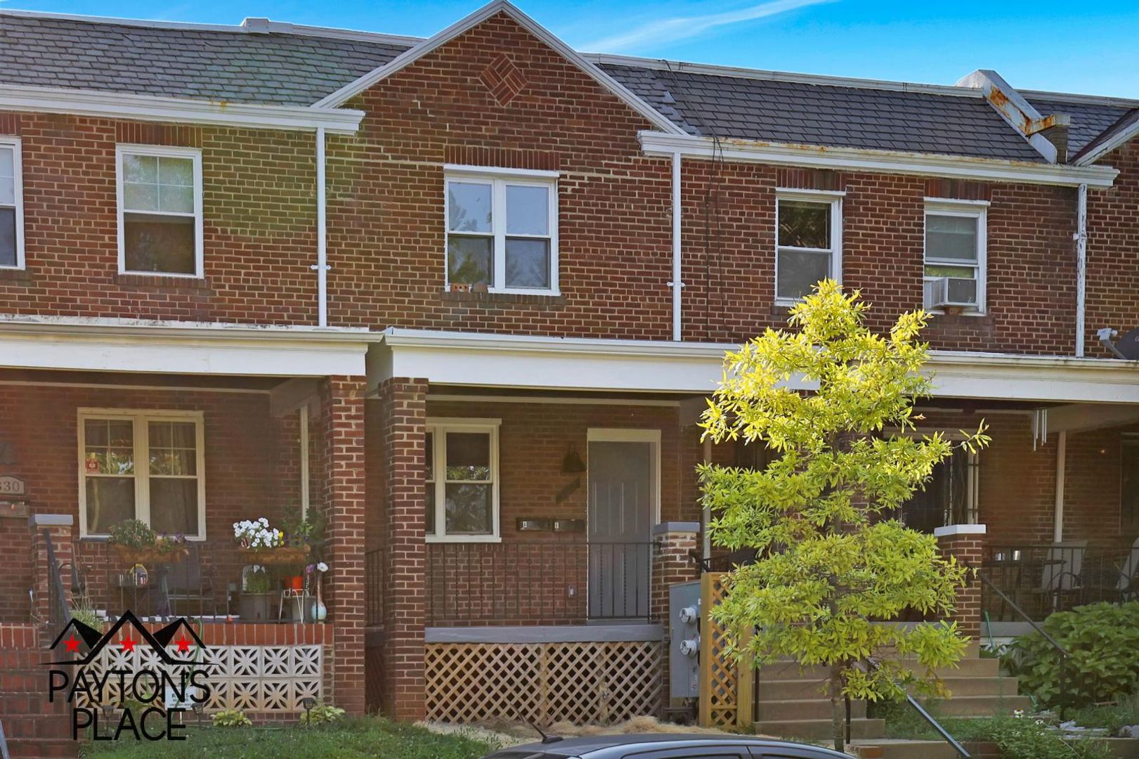 Washington Apartment: 332 19th St NE