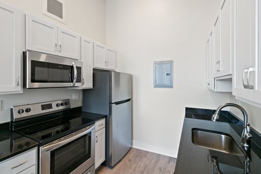 A1 (One Bedroom / One Bathroom) – photo 1