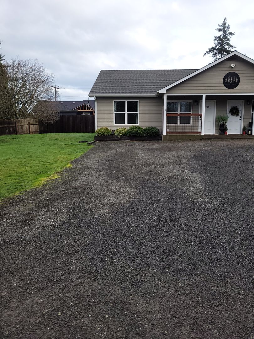 Port Angeles House: 1218 W Spruce St