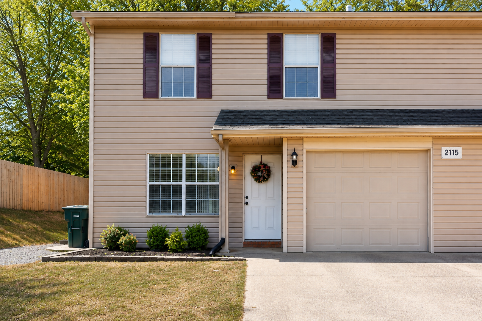 Fayetteville Townhome: 2068 HoneySuckle Lane