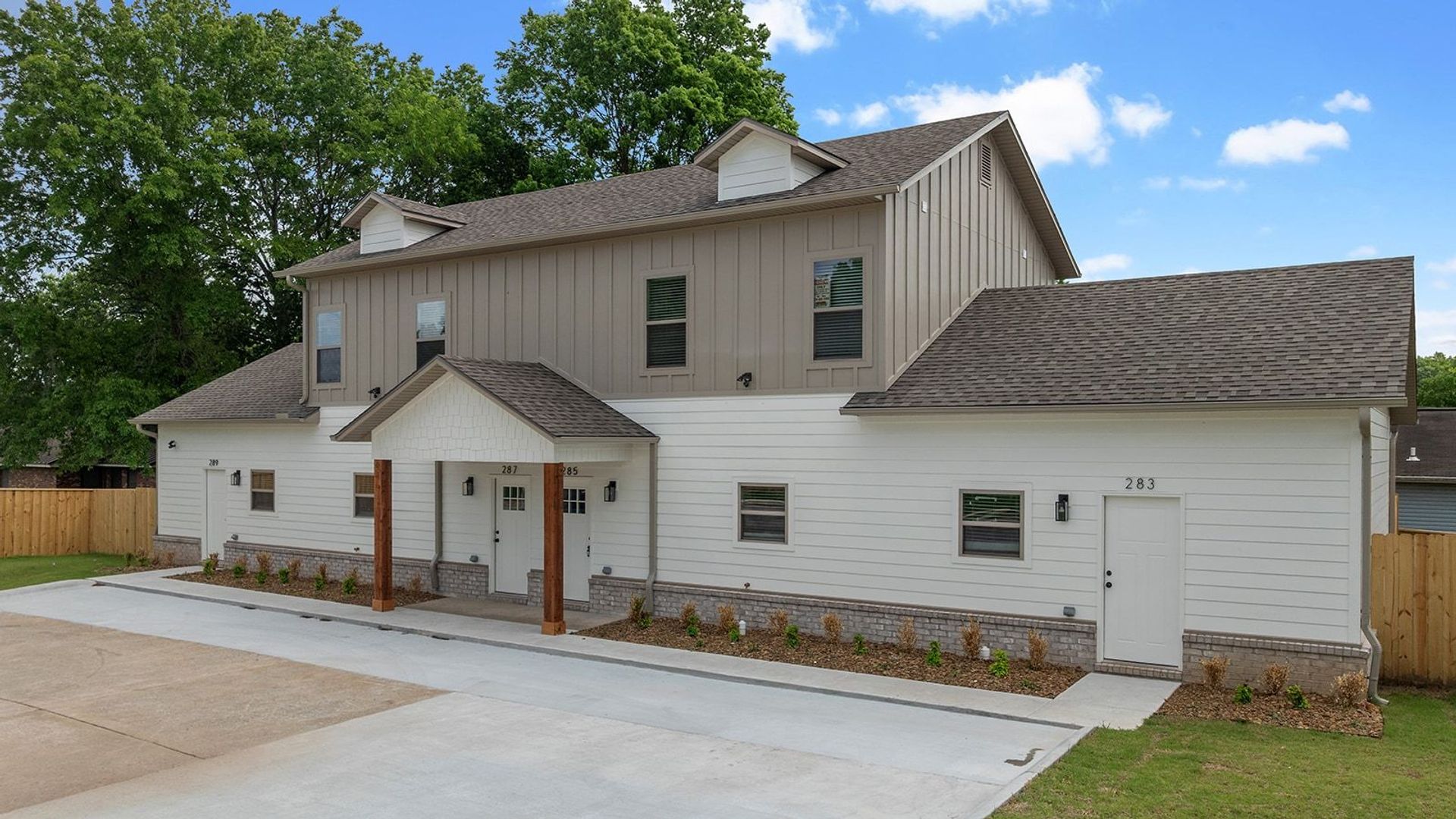 Fayetteville Apartment: 12TH STREET TOWNHOMES OF FAYETTEVILLE LLC