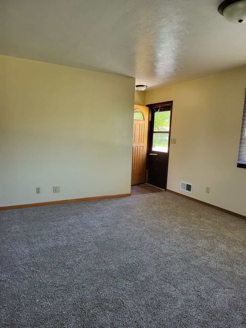 Crete House: 705 East 24th