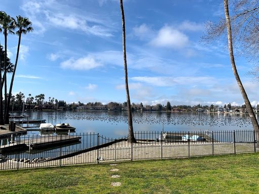 Welcome To Your Dream Home On the Ultimate Lakefront! – photo 1