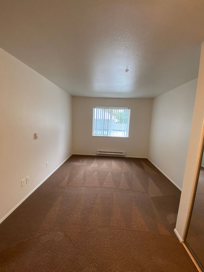 Steeple Chase Apartments, LLC 11 of 17